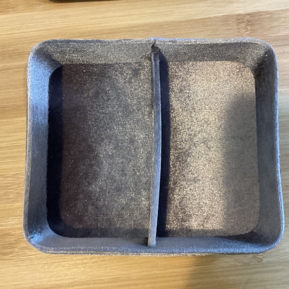 Kendra Scott Velvet jewelry box - Picture 4 of 5